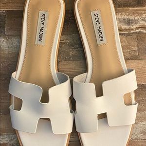 BRAND NEW!! Never worn! Steve Madden Dariela White Sandals